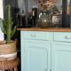Ancien buffet parisien vert amande