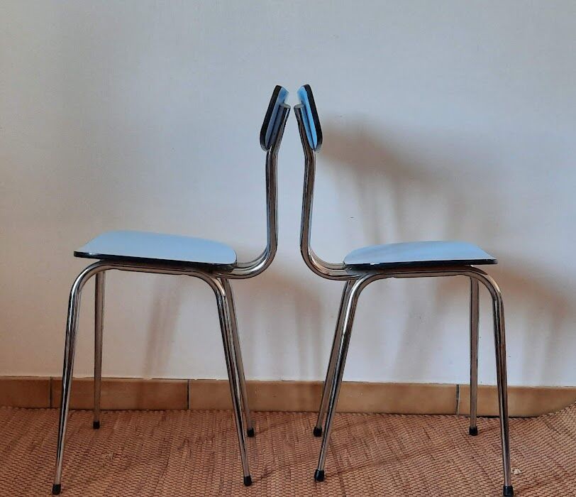 Set of formica chairs