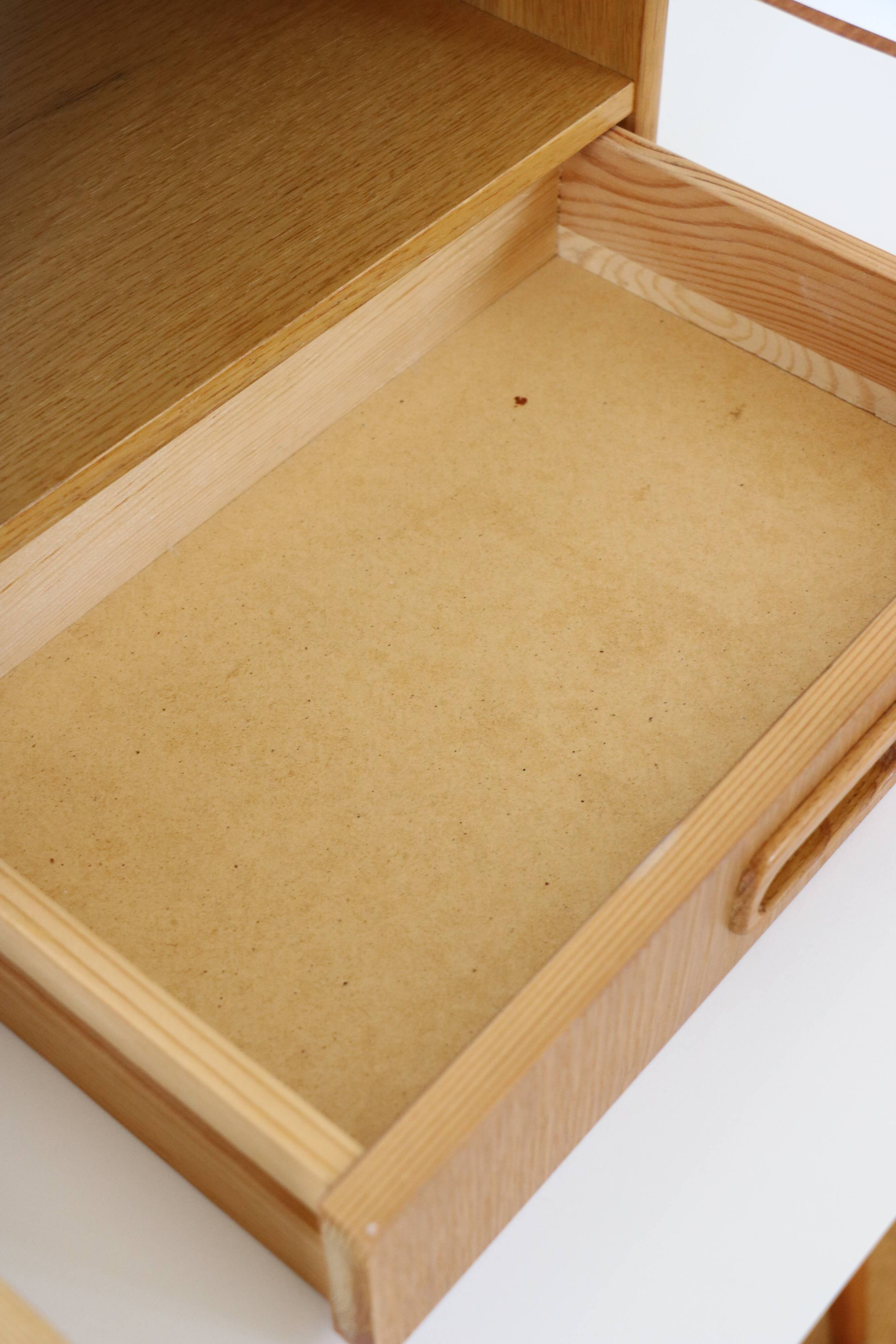 2 wall-mounted Scandinavian bedside tables with drawers, oak, 1960.