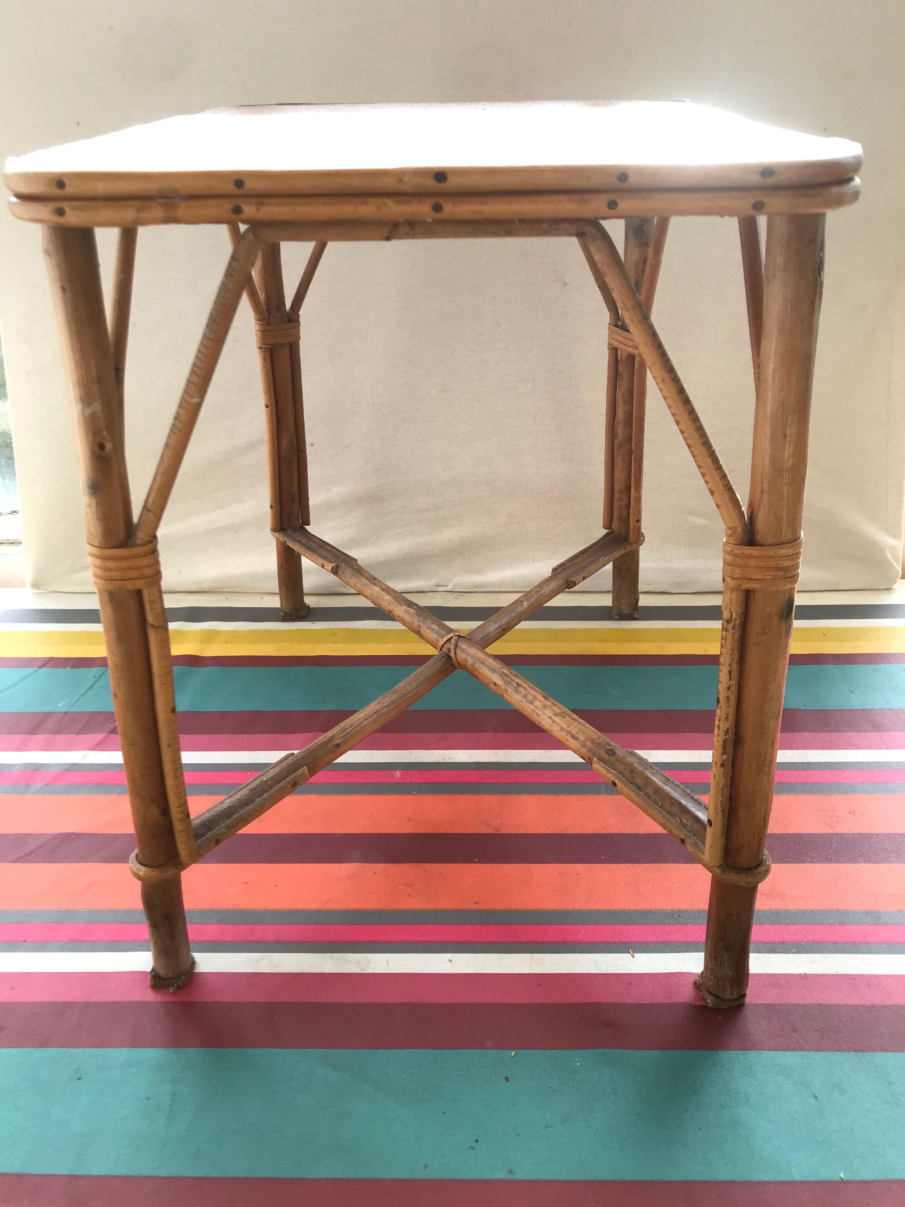 Coffee table in rattan 60s