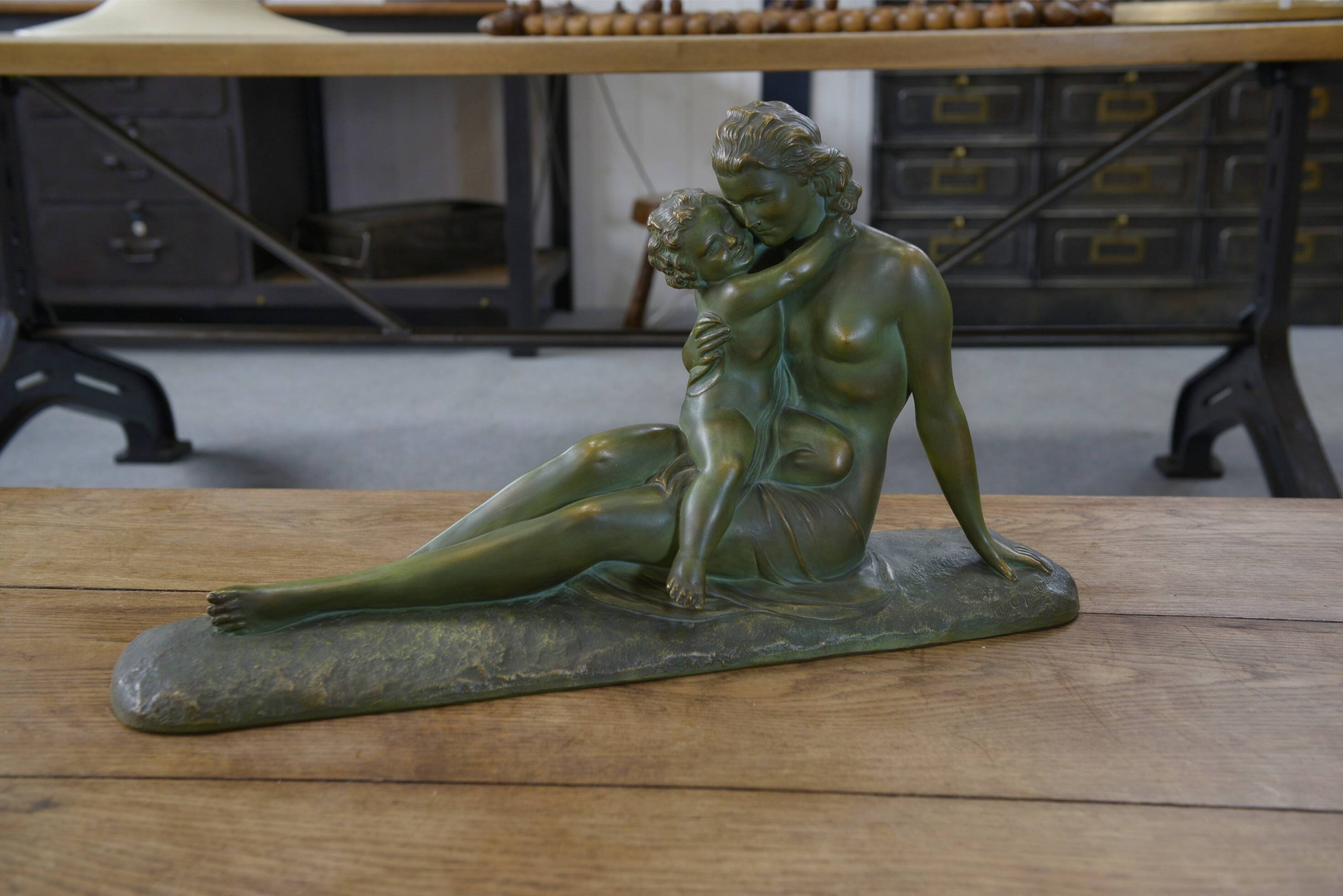 Sculpture en terre cuite patine bronze par Ugo Cipriani