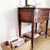 magazine holder in water hyacinth