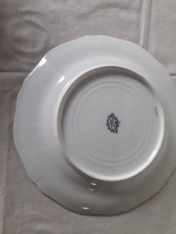 25cm Limoges scalloped plate