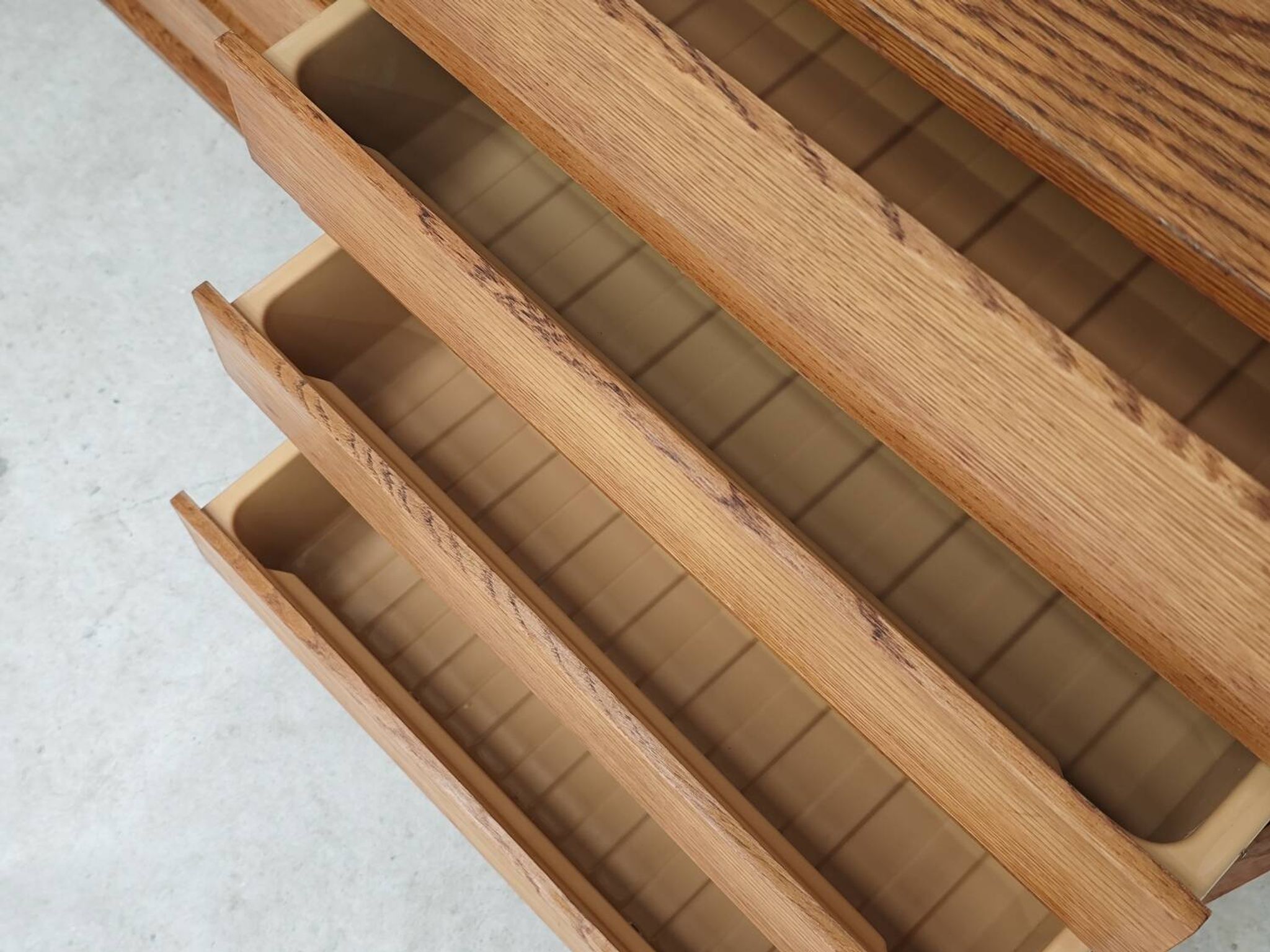 U-453 dub chest of drawers by Jiri Jiroutek for Interier Praha 1960