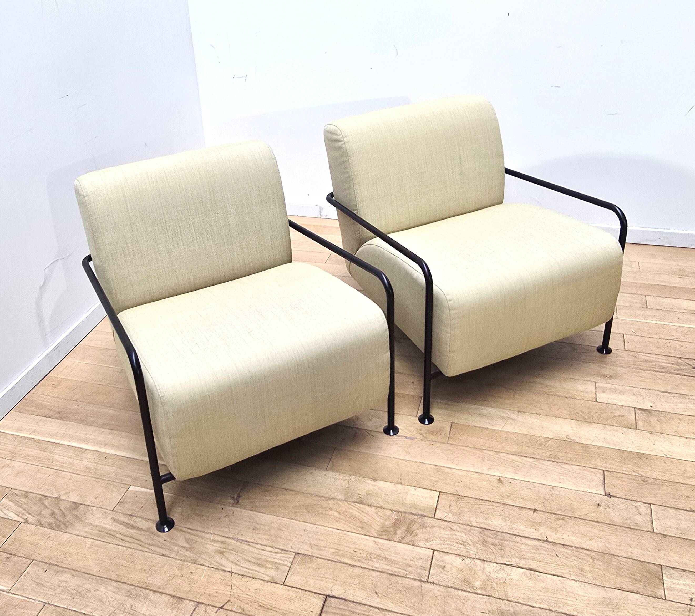 Paire de fauteuils Colubi Outdoor, Viccarbe