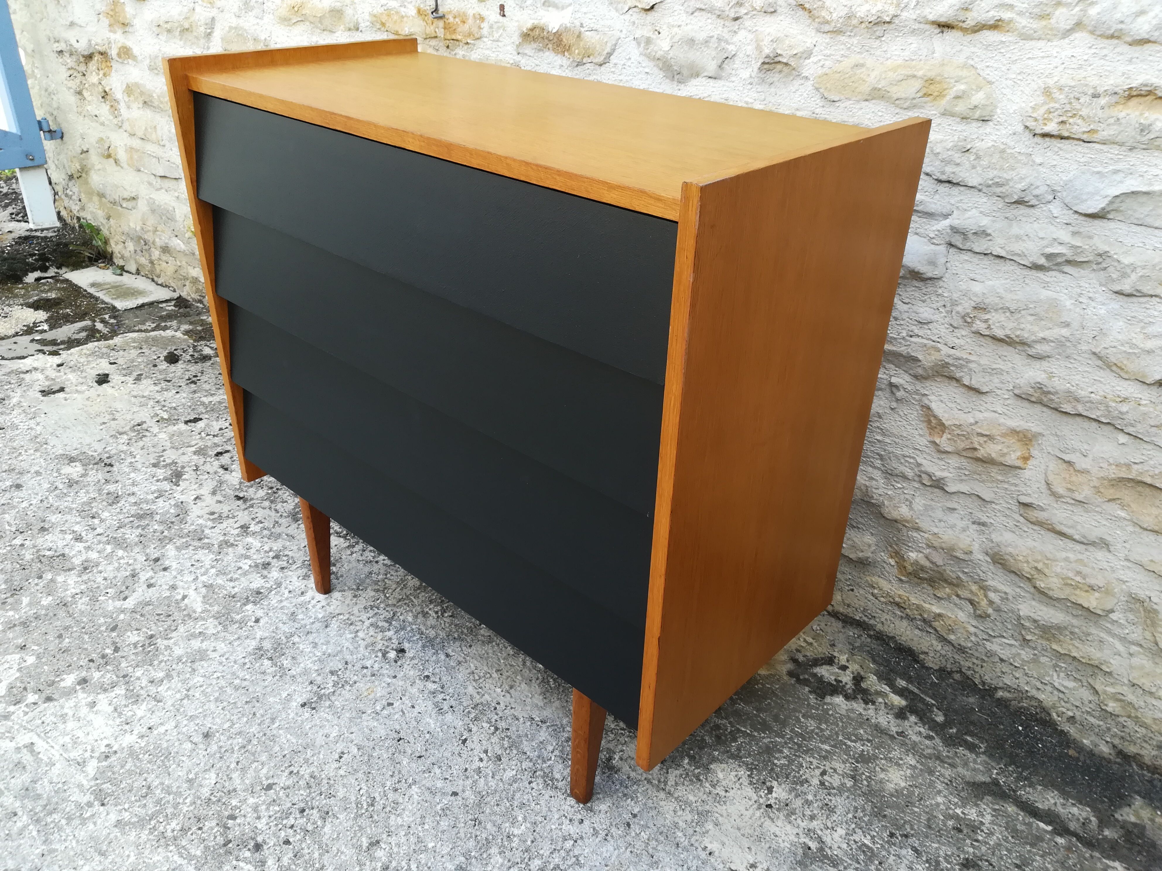 Vintage chest of drawers