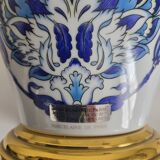 Porcelain lamp base