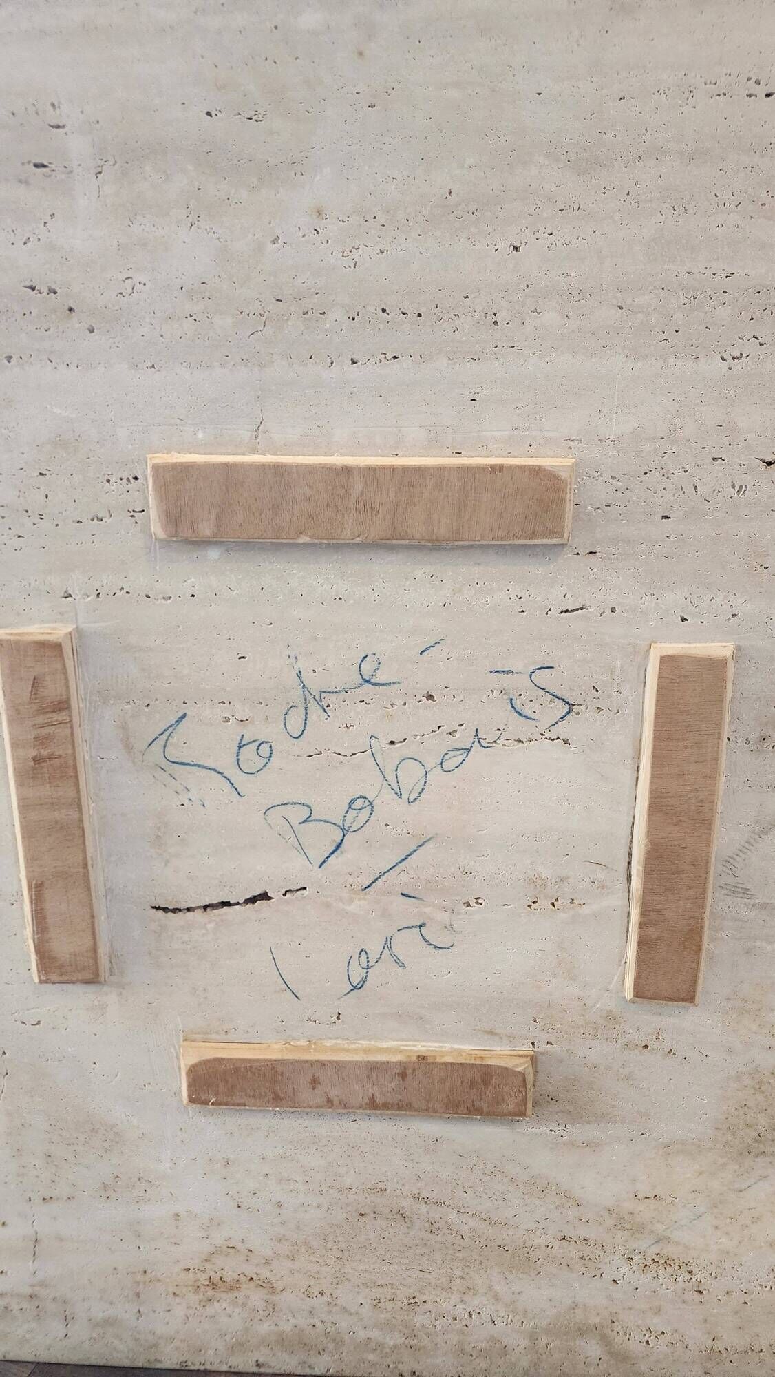 Roche Bobois table basse travertine