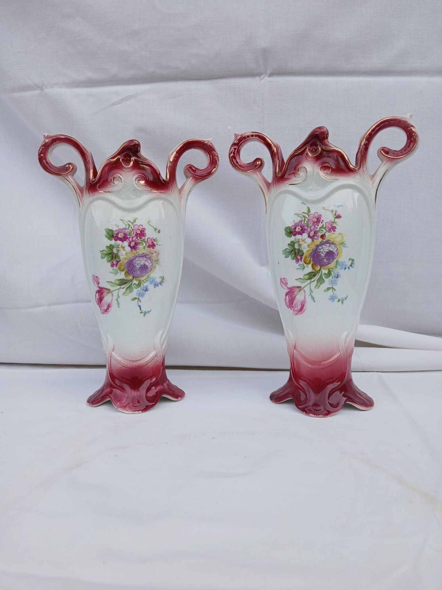 Pair of antique Onnaing slipware vases