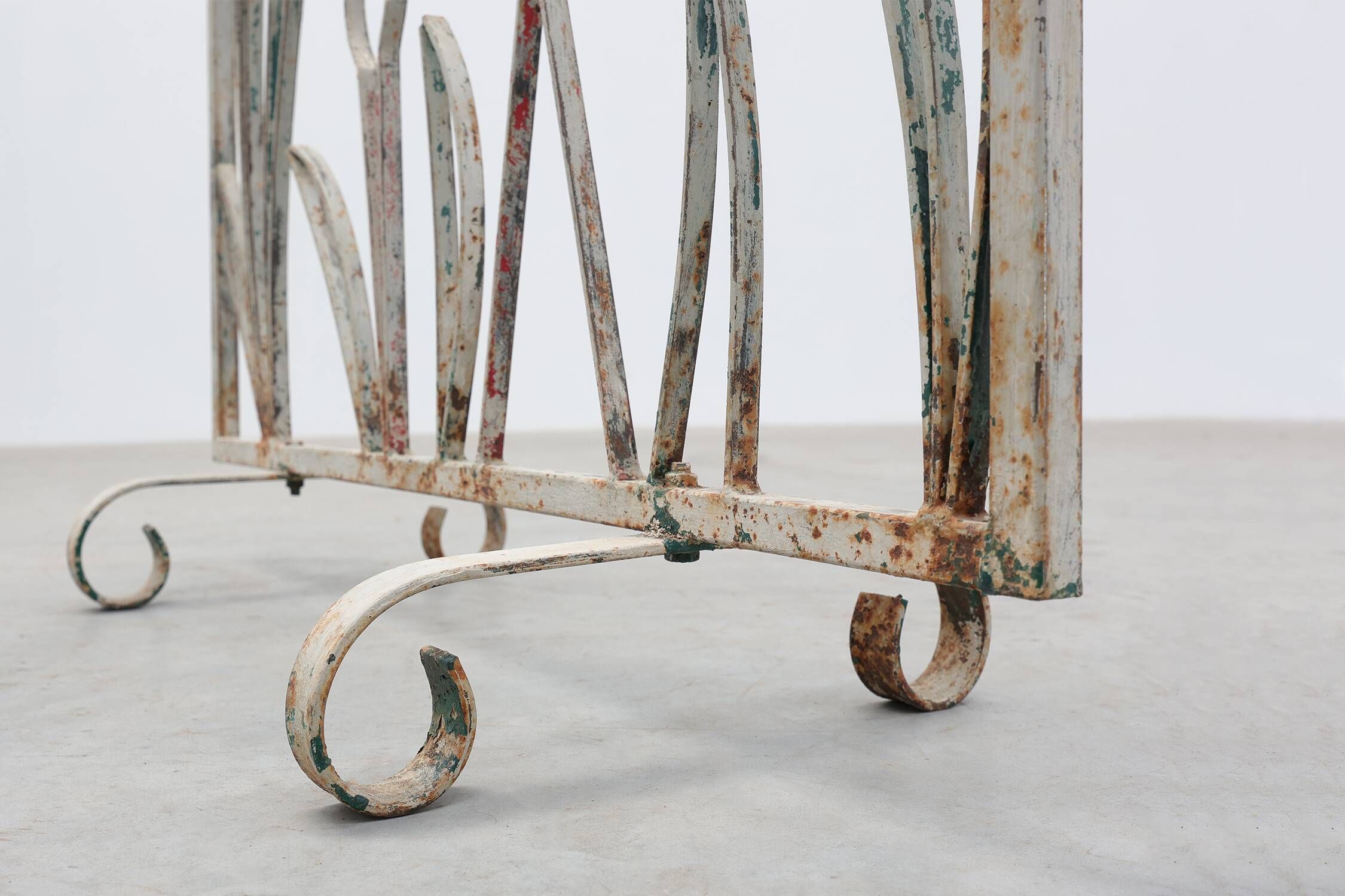 Art Deco Wrought Iron Plant Stand with Heron and Bulrushes, France, Circa 1