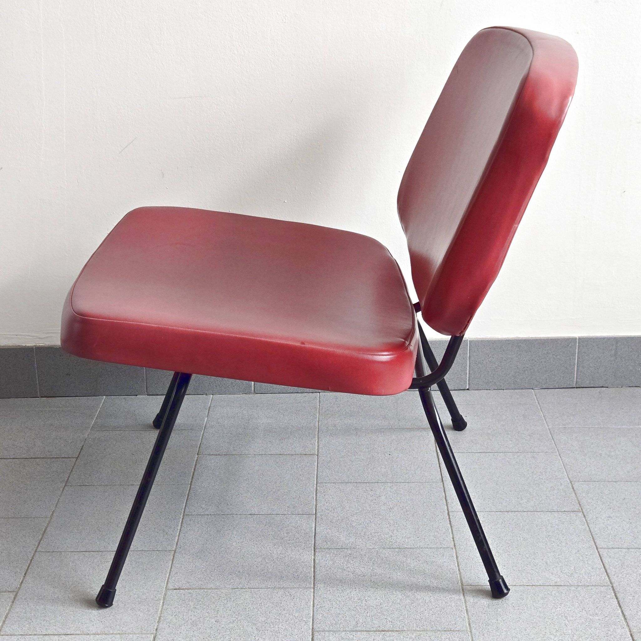 Chauffeuse CM190 de Pierre paulin pour Thonet 1950