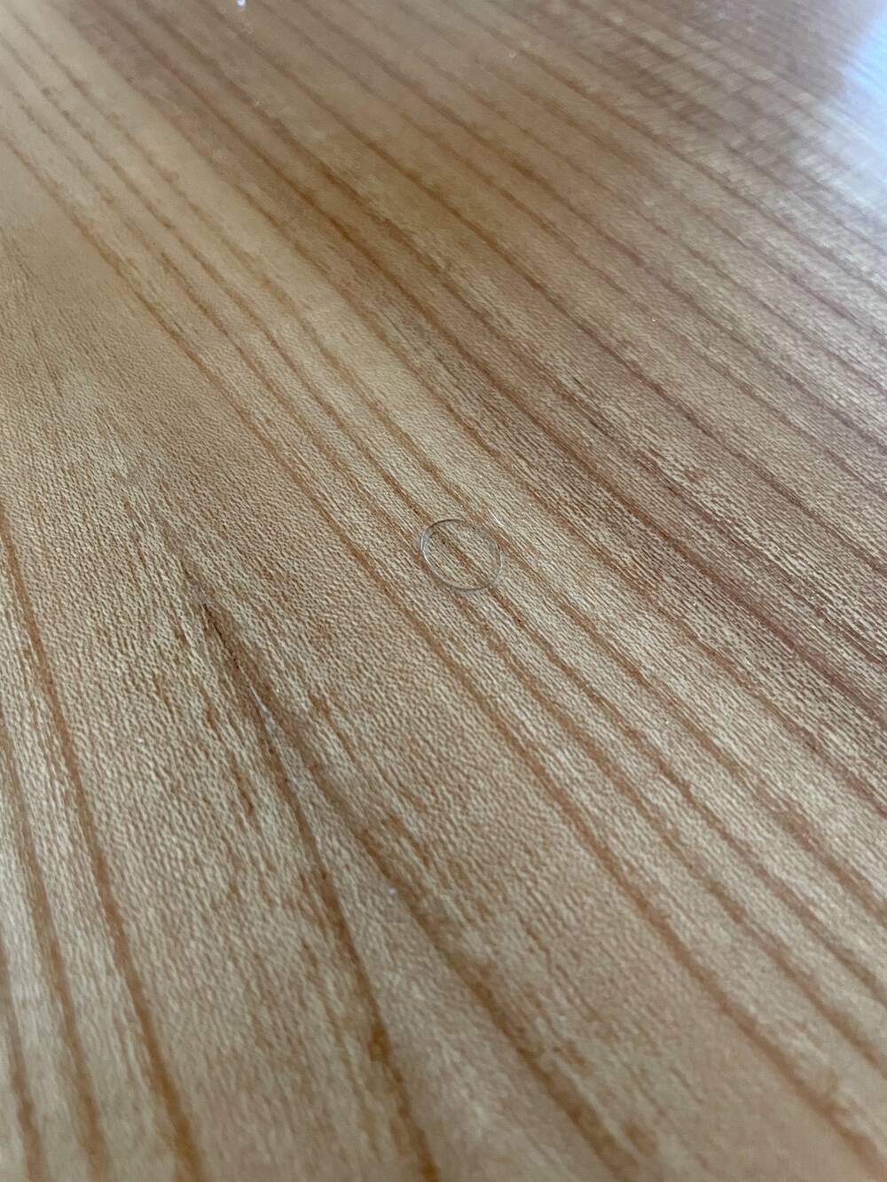 Extendable table designed by Alain Richard