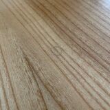 Extendable table designed by Alain Richard