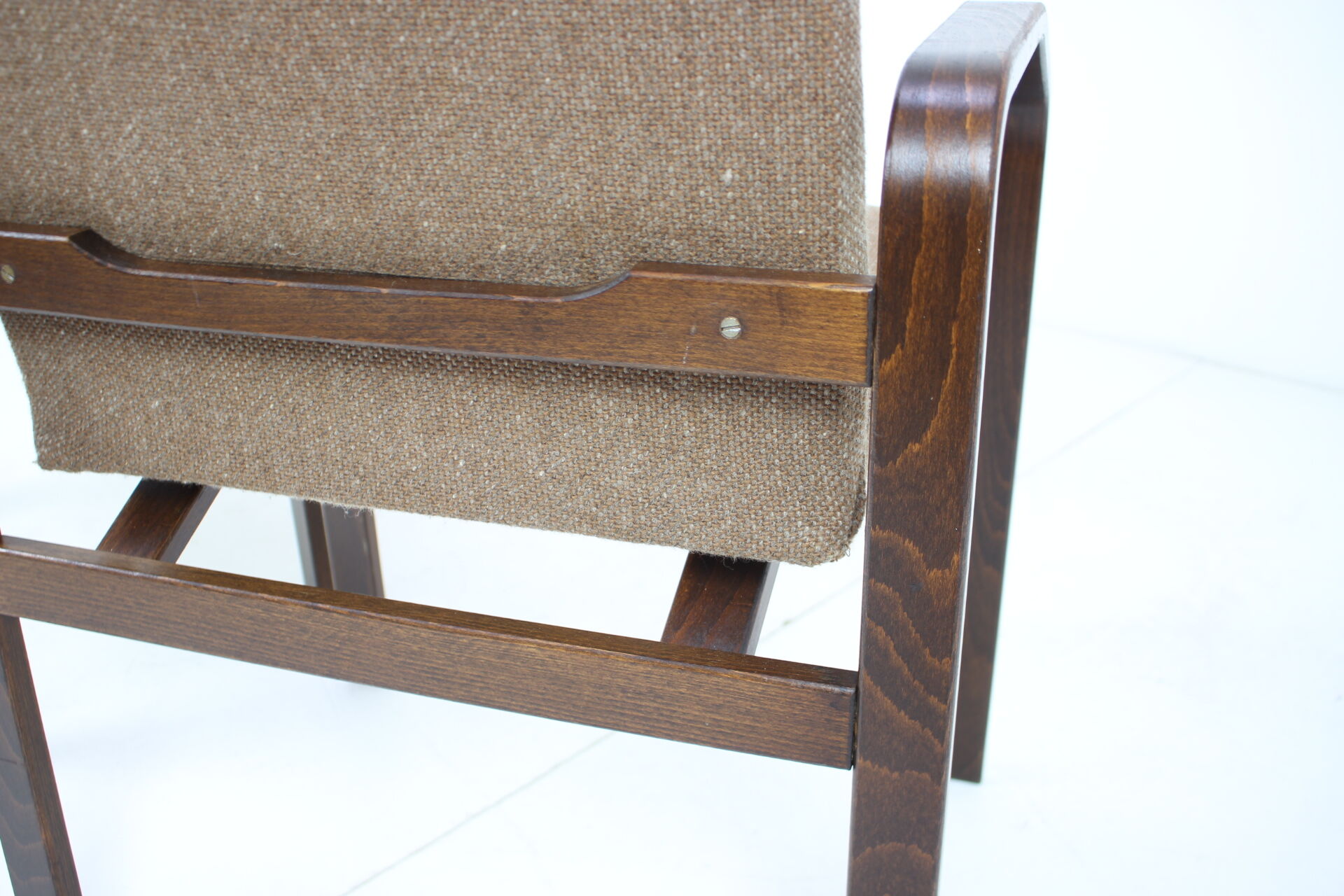 Set of six lounge chairs/Ton, Národní podnik Holešov, 1993.