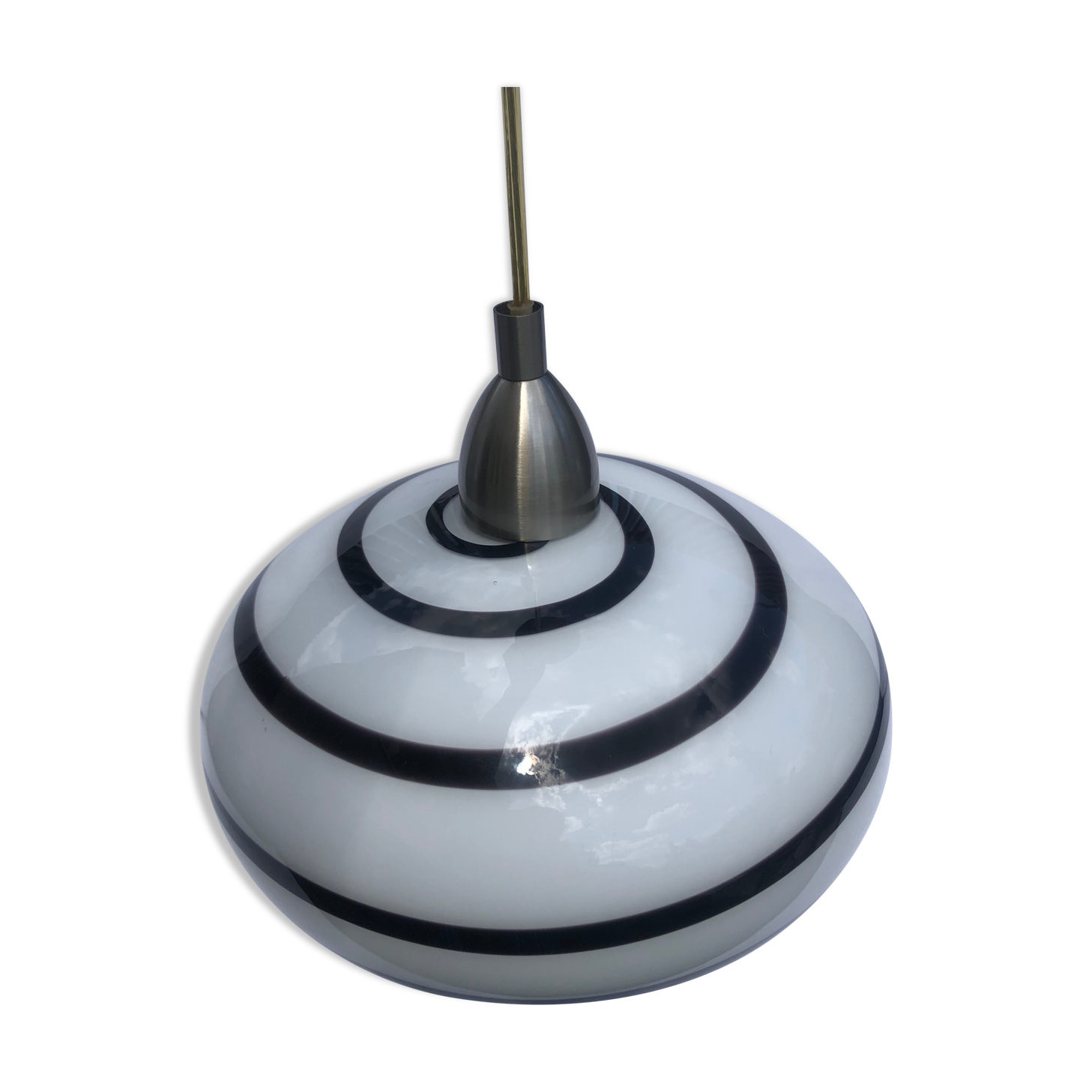 Suspension vintage opaline white black spiral pattern