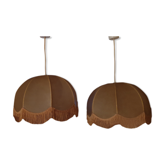 Pair of hanging lamp