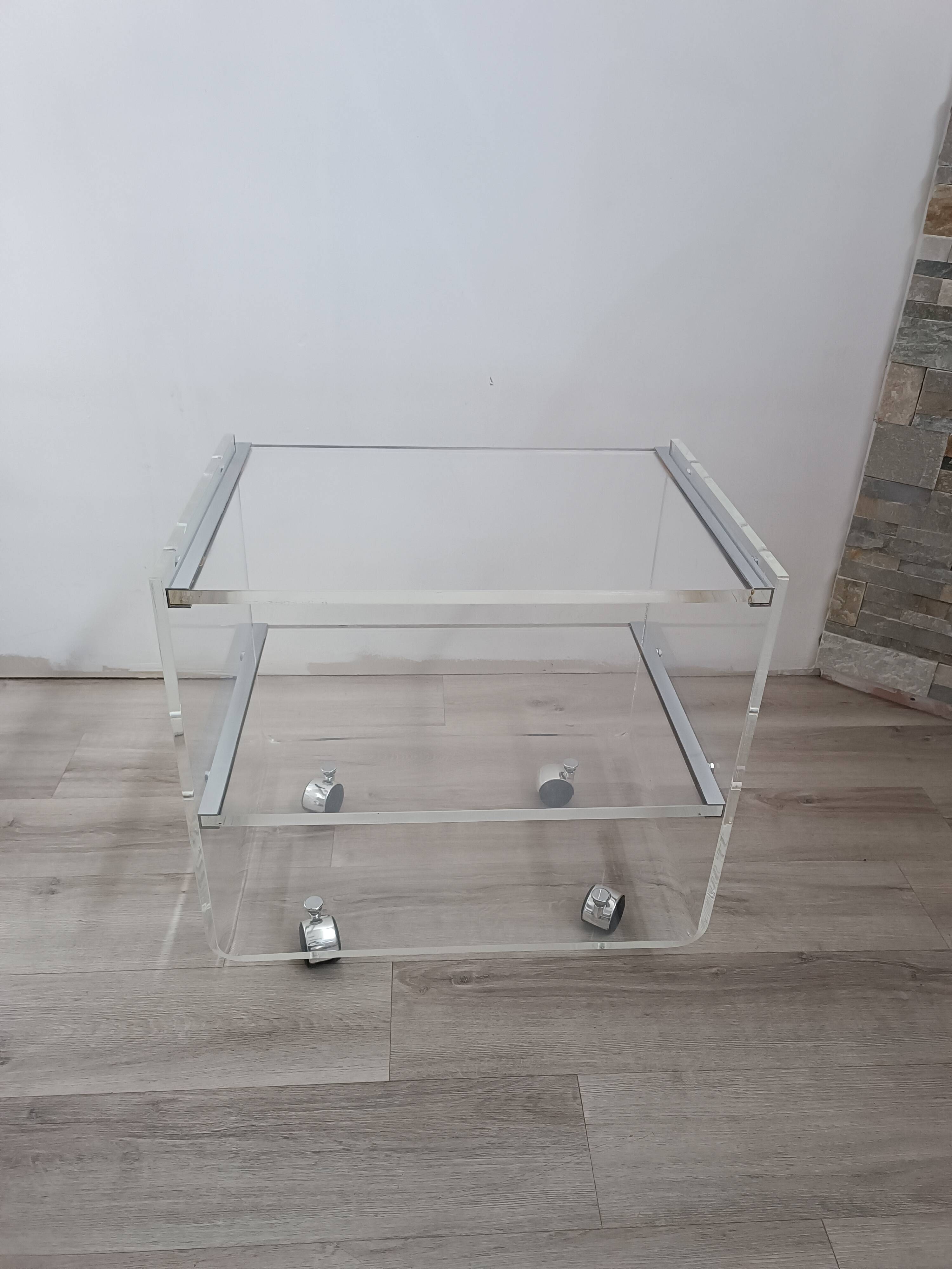 Table sur roulettes par David Lange pour Les invisibles du Marais 1970s