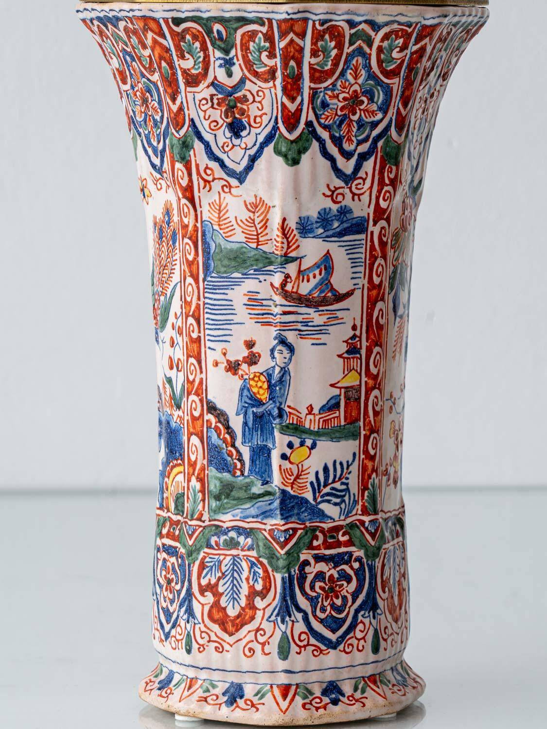 Chinese-style table lamp, French earthenware ceramic in Delft style, 1900s.