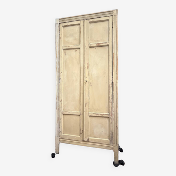 Armoire parisienne peinture patinée