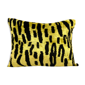 Coussin Ikat tigre