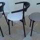 6 gondola-style chairs with a metal structure for indoor and outdoor use.