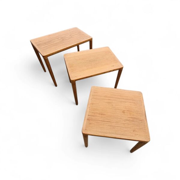 Ensemble de 3 tables gigognes en chêne massif / Henry Walter Klein pour Bramin / 1970