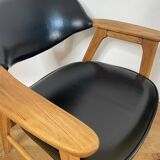 Scandinavian armchair by Erik Kirkegaard in oak and leather, 1960s