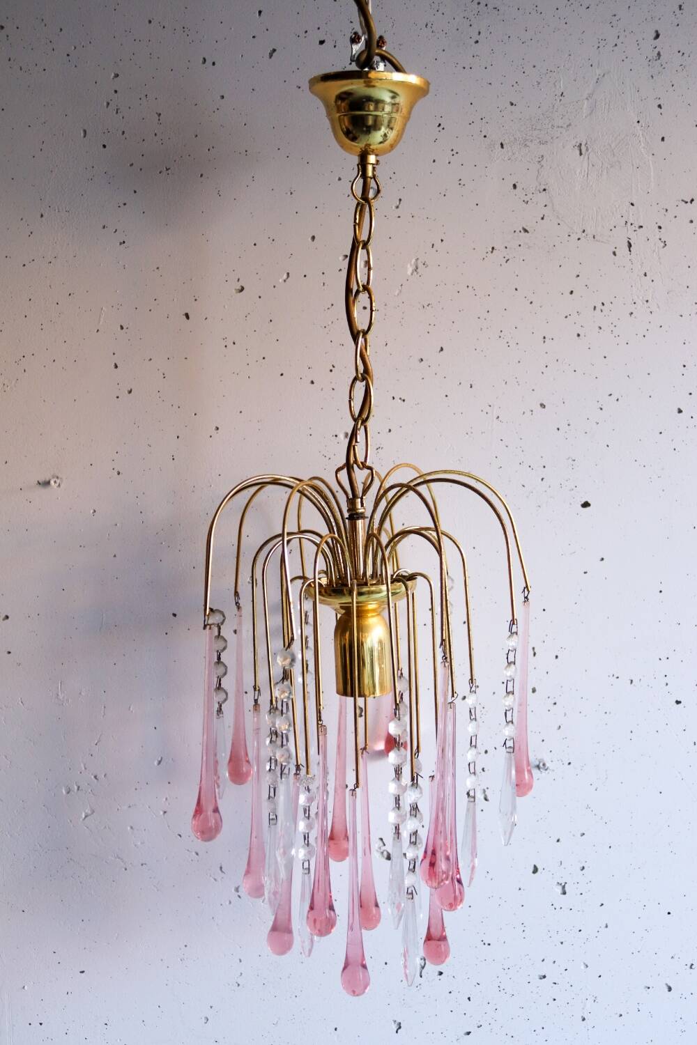 Murano crystal drop chandelier in pink