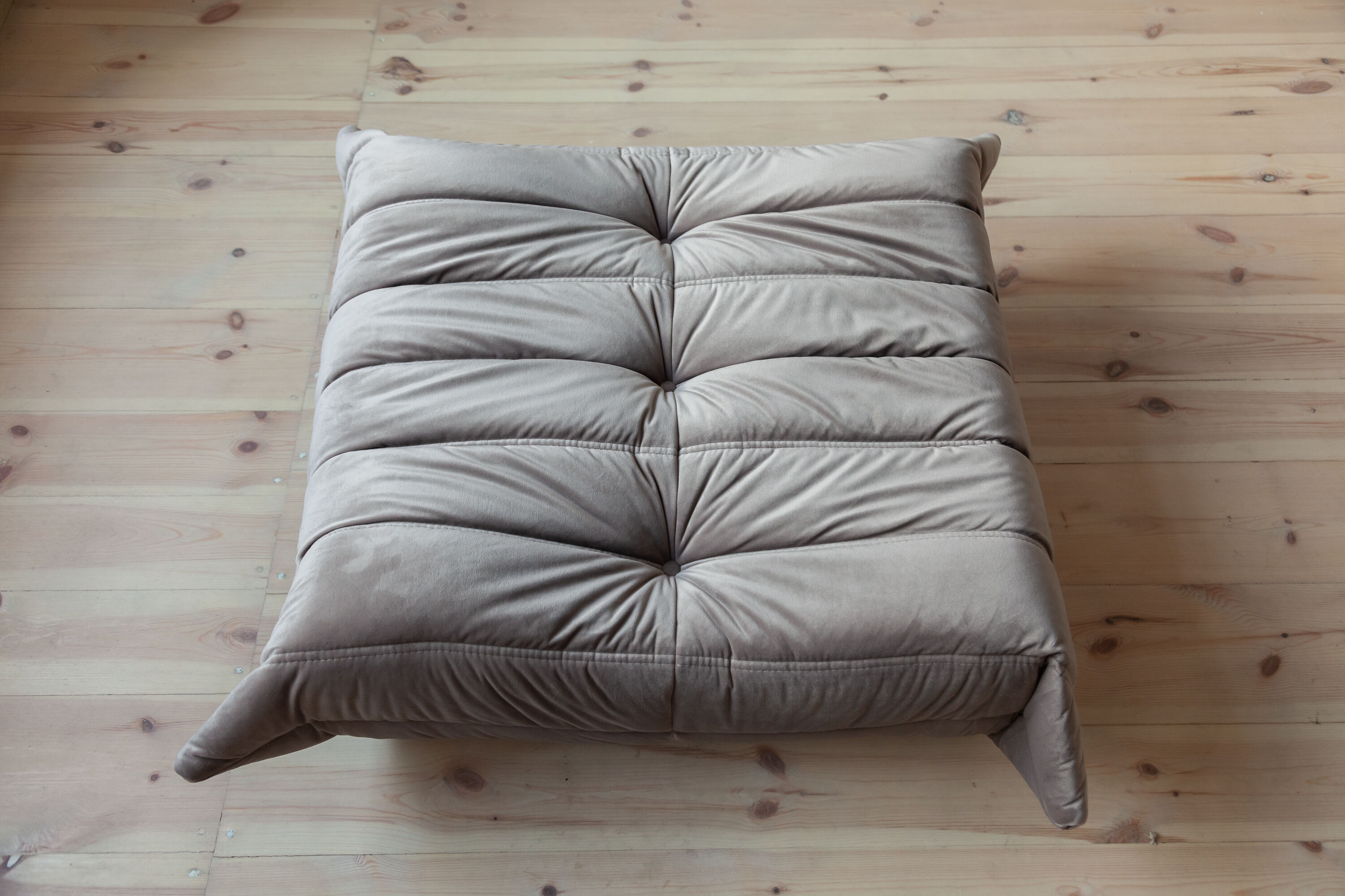 Togo armchair and ottoman model designed by Michel Ducaroy 1973