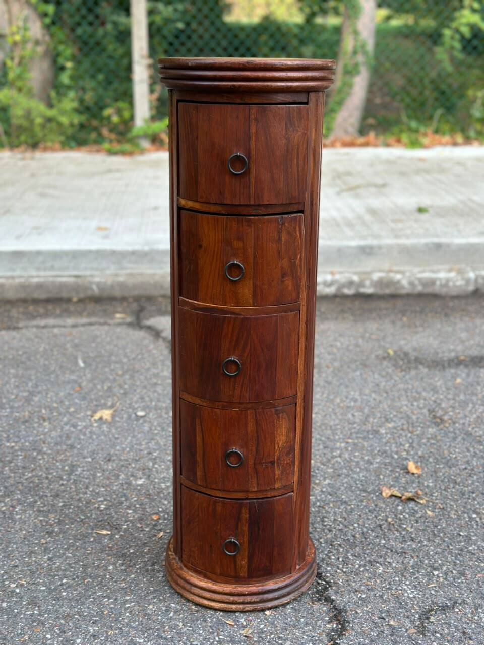 Column furniture with 5 drawers, cylindrical, made of solid wood, round chest of drawers.