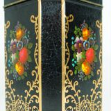 English octagonal box in screen-printed metal