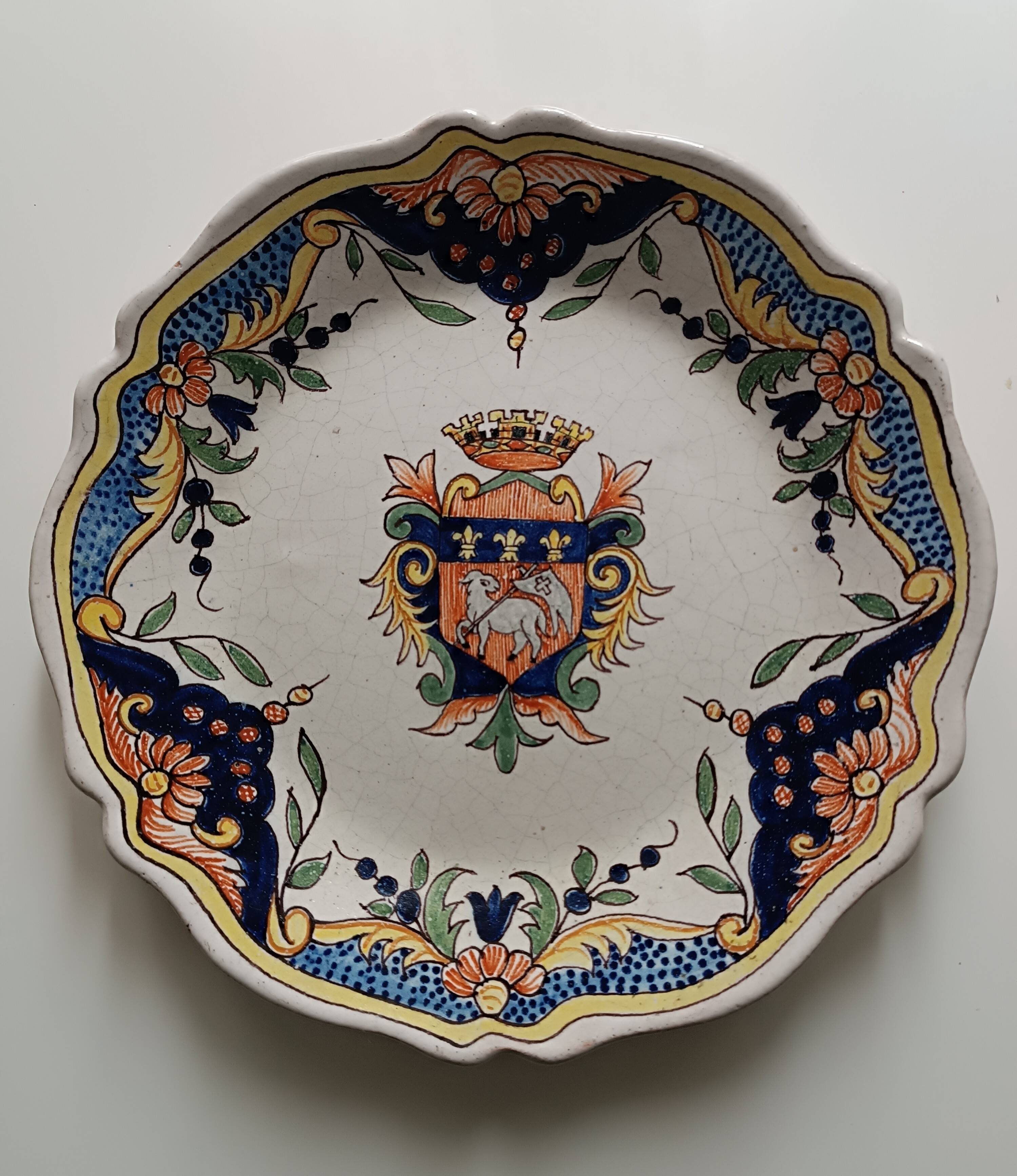 Malicorne earthenware plate with Rouen Beatrix Pouplard coat of arms