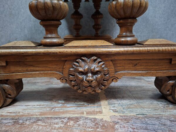 table de salle à manger ou table de milieu en chêne sculpté Renaissance