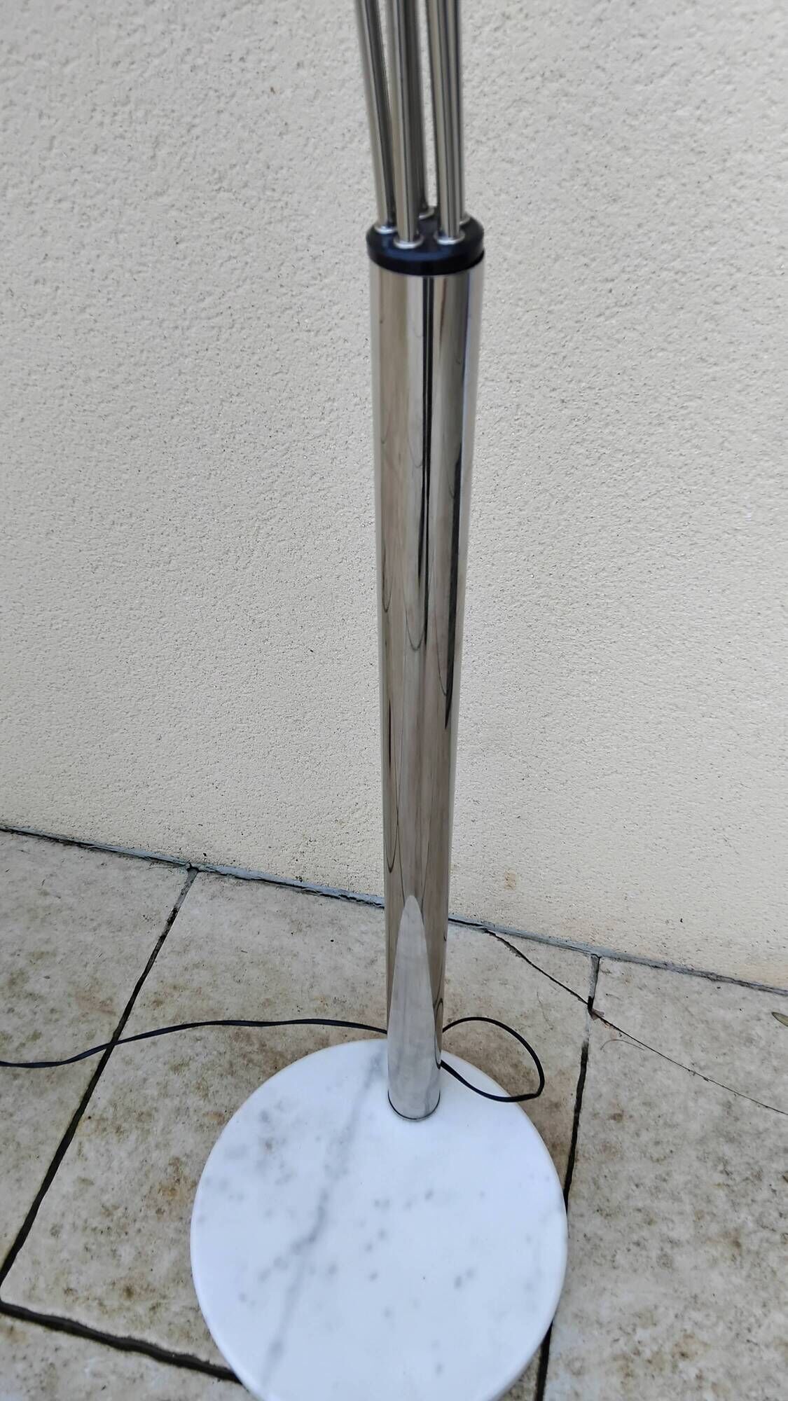 Lily of the valley floor lamp with 5 branches, vintage Italian design.