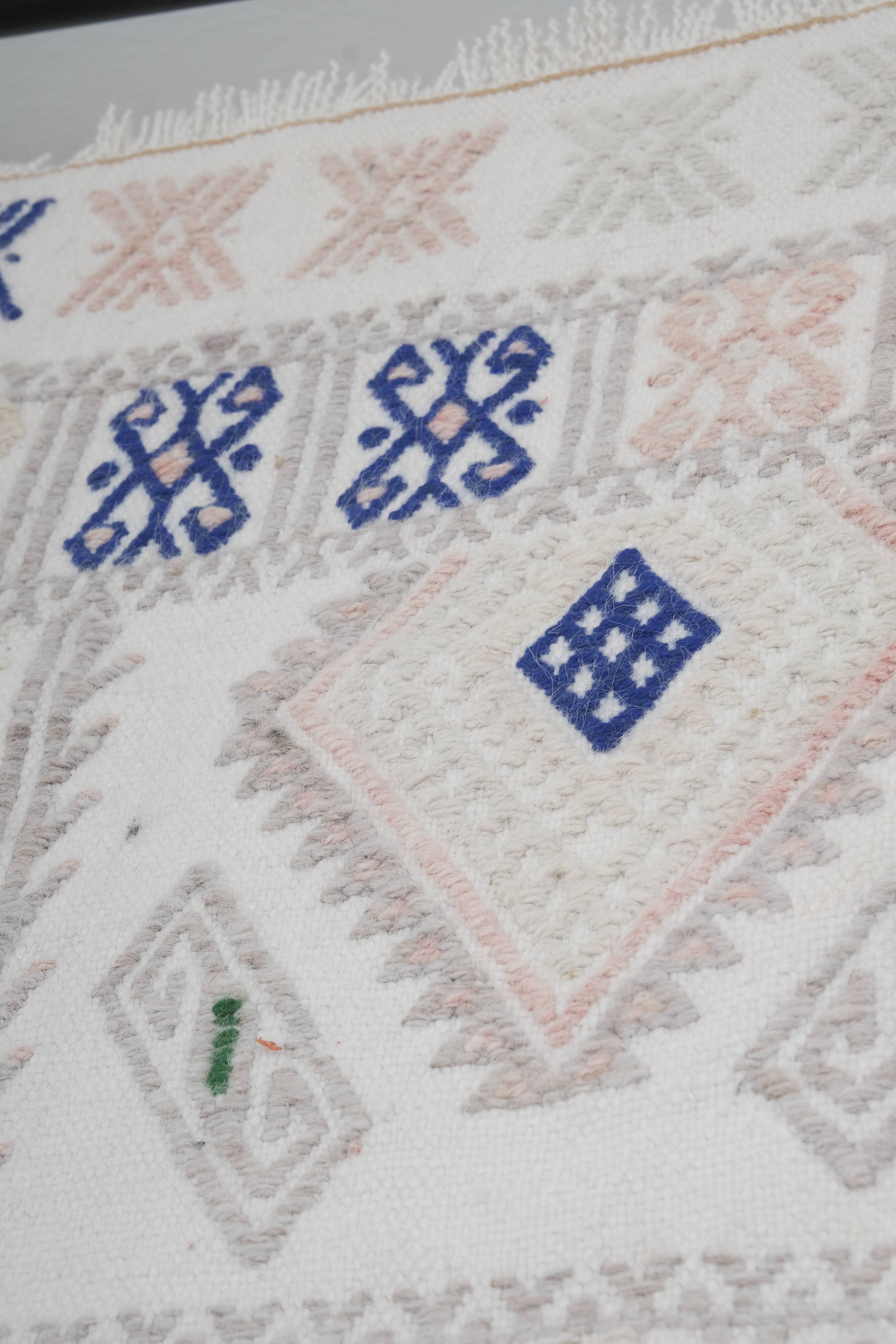 Vintage Turkish rug from Oushak, hand-woven 156x216 cm