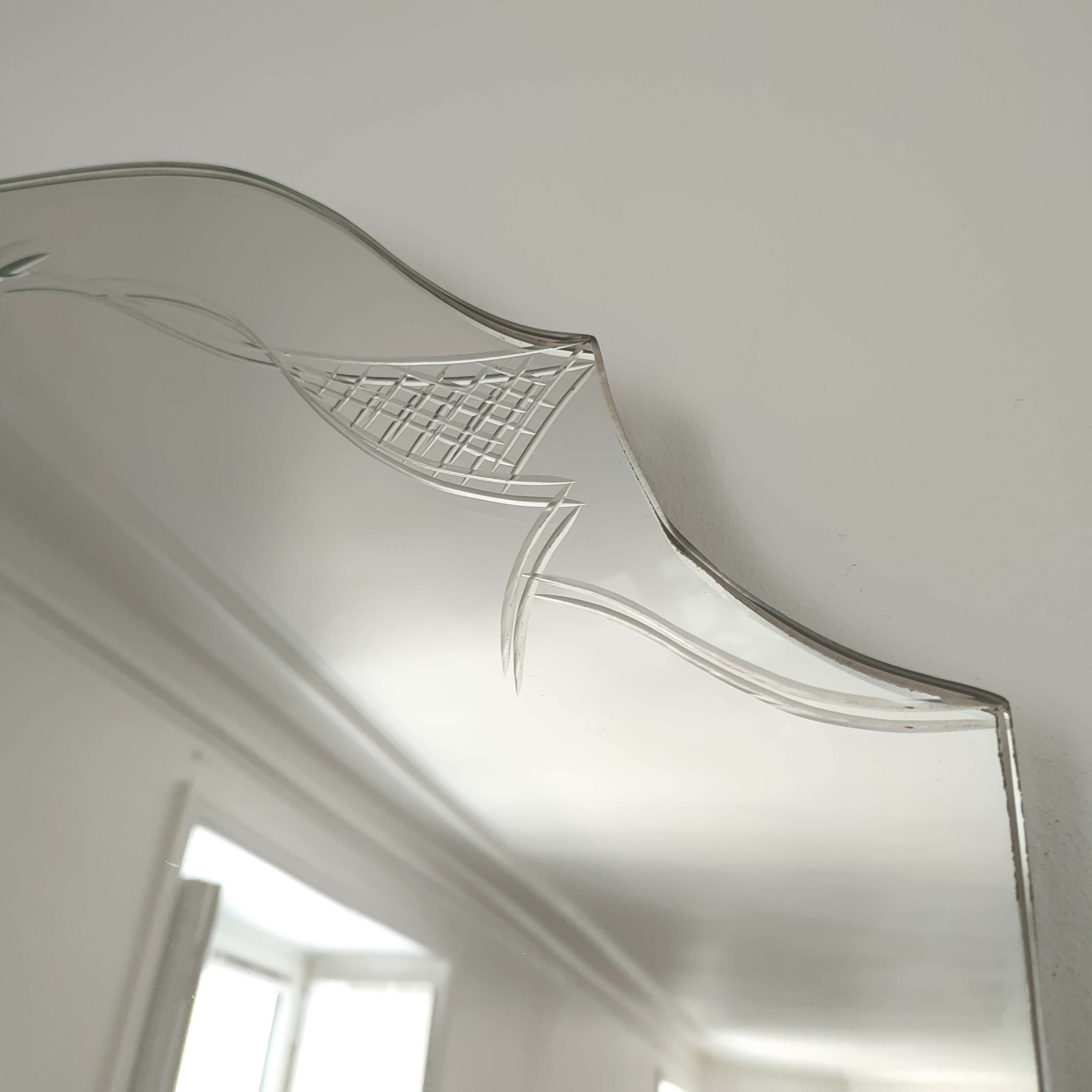 Old wall mirror chissed art deco 54x72cm