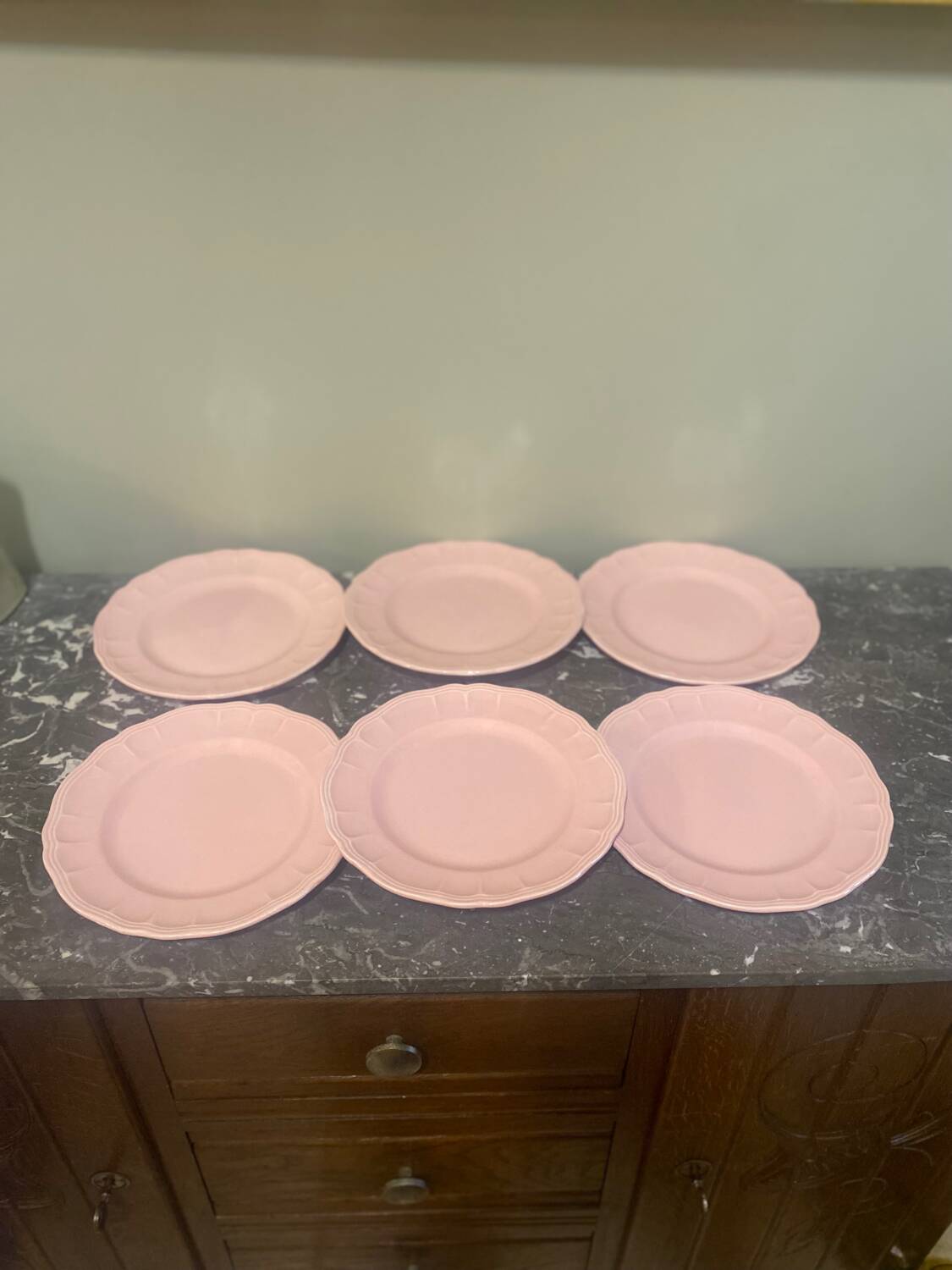 6 pink dessert plates