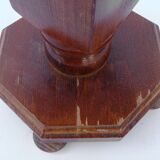 Balustered pedestal table