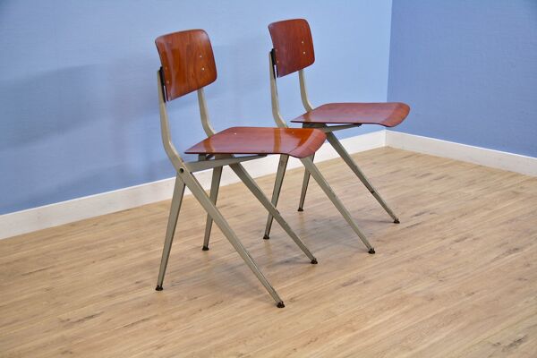 Ensemble de 2 chaises industrielles hollandaises en teck/contreplaqué par Marko, années 1960