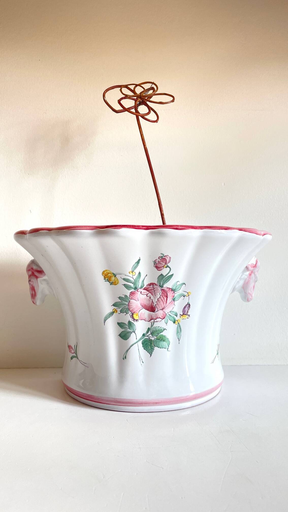 Wall-mounted flower stand, Segries Workshops, Moustiers, France