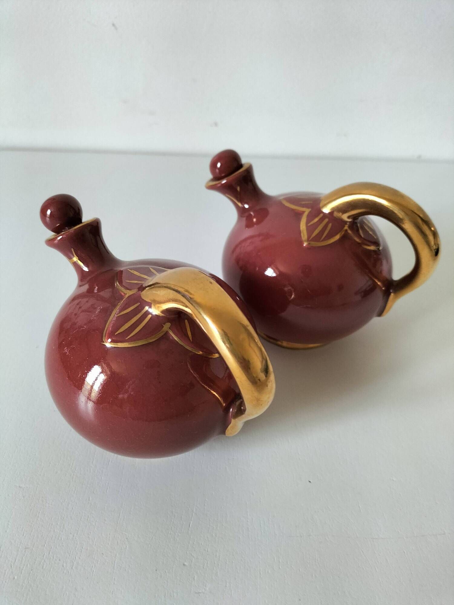 Two small pouring bottles Röd Rubin