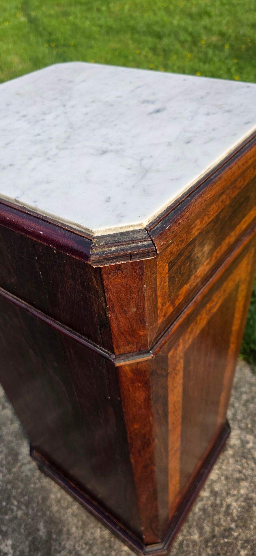 Chest of drawers or bedside table