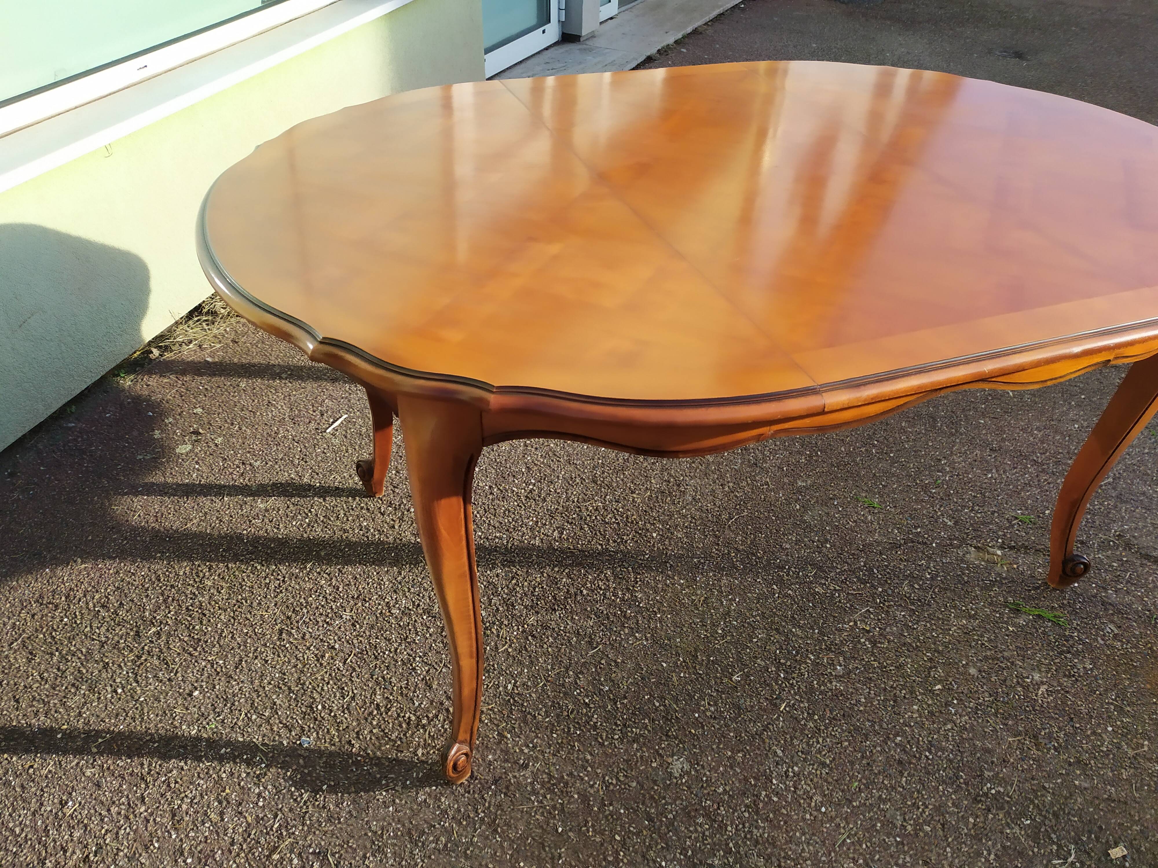 Louis XV style wooden dining table