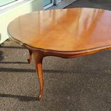 Table à manger en bois style Louis XV
