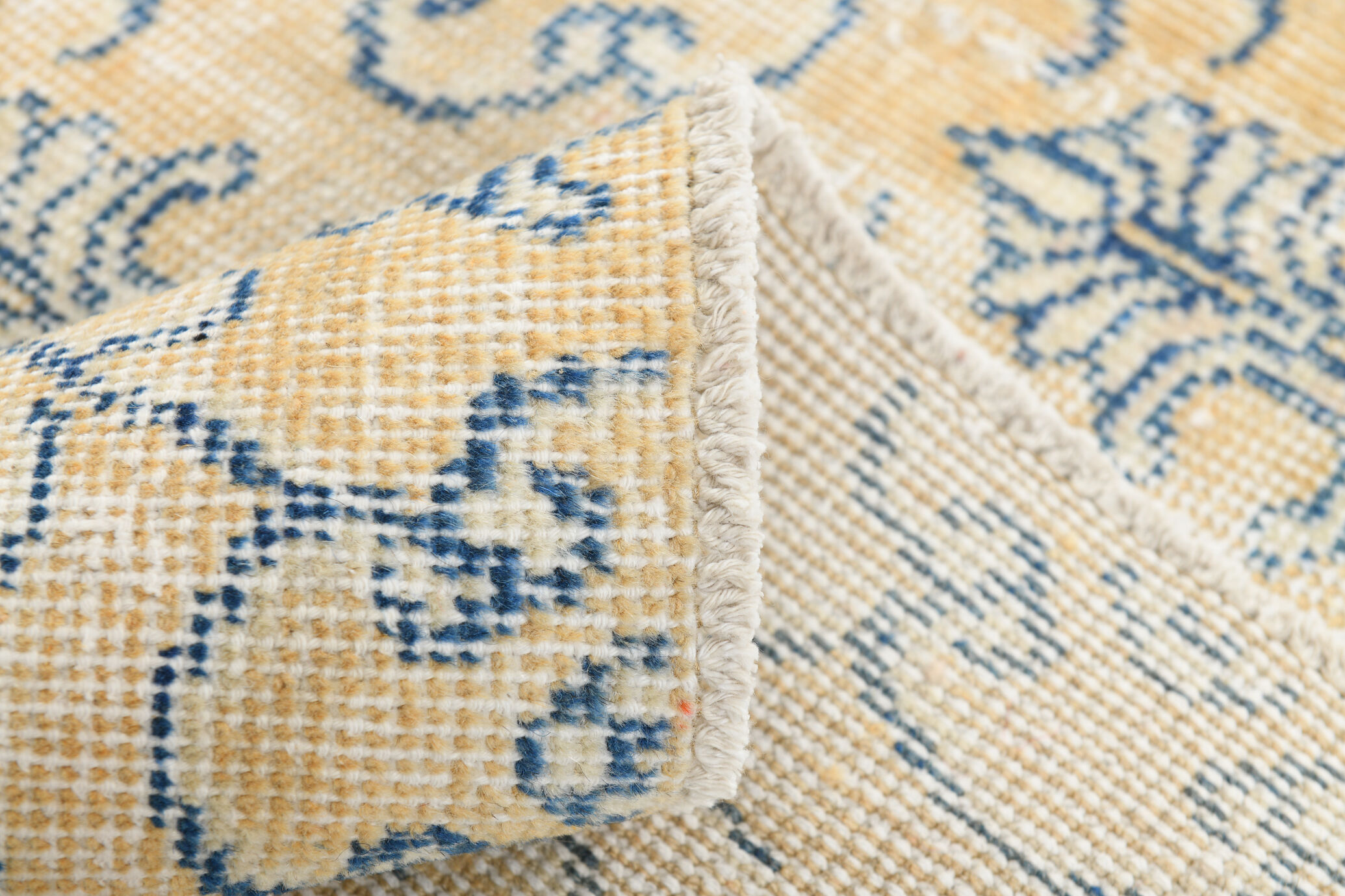 Plants & floral vintage area rug 269x178cm