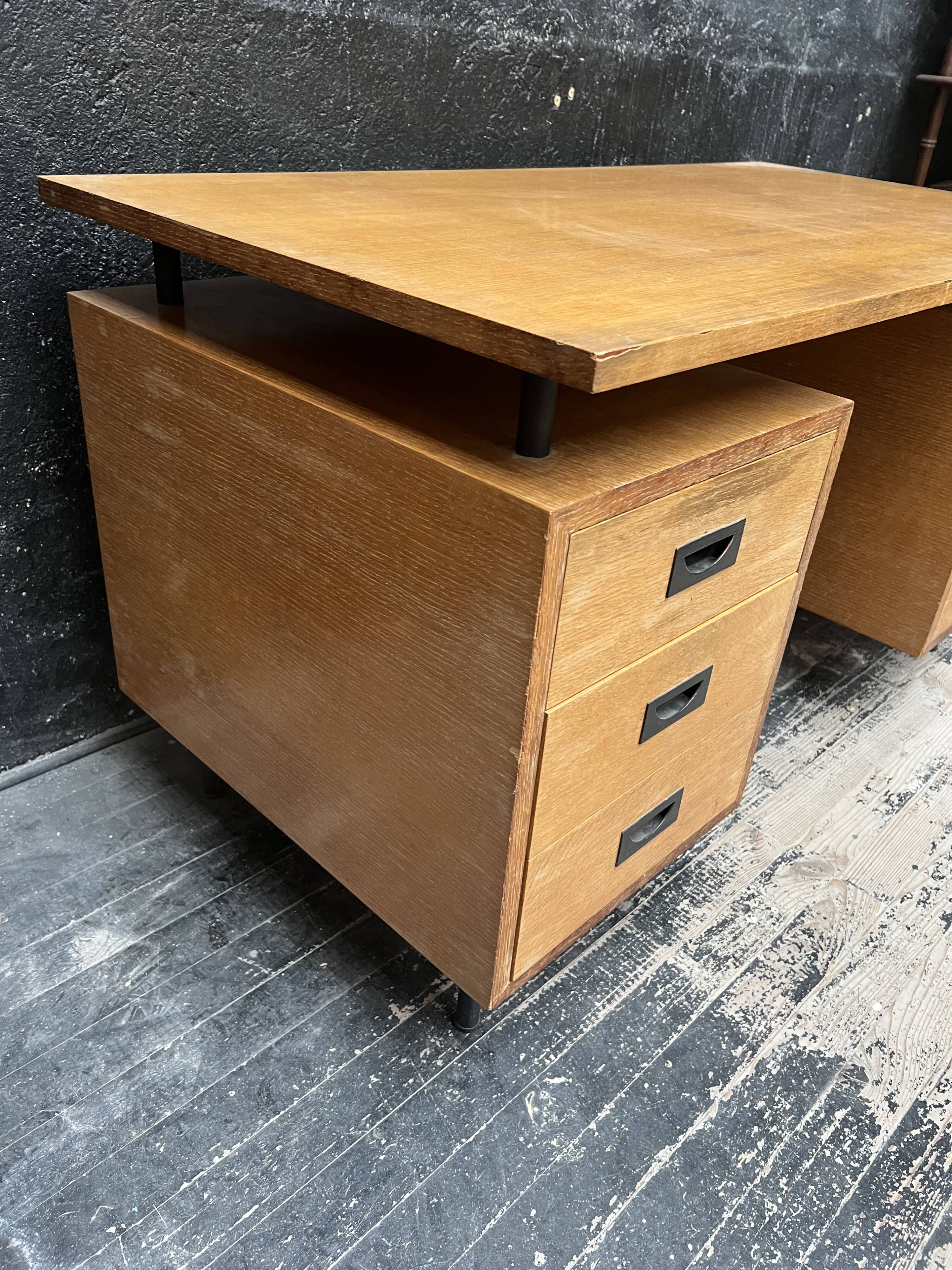 Design office 1950 .