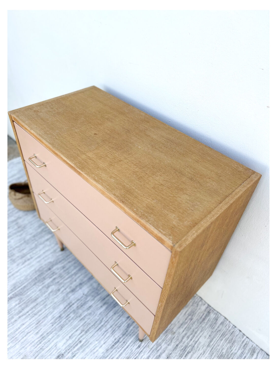 Vintage chest of drawers