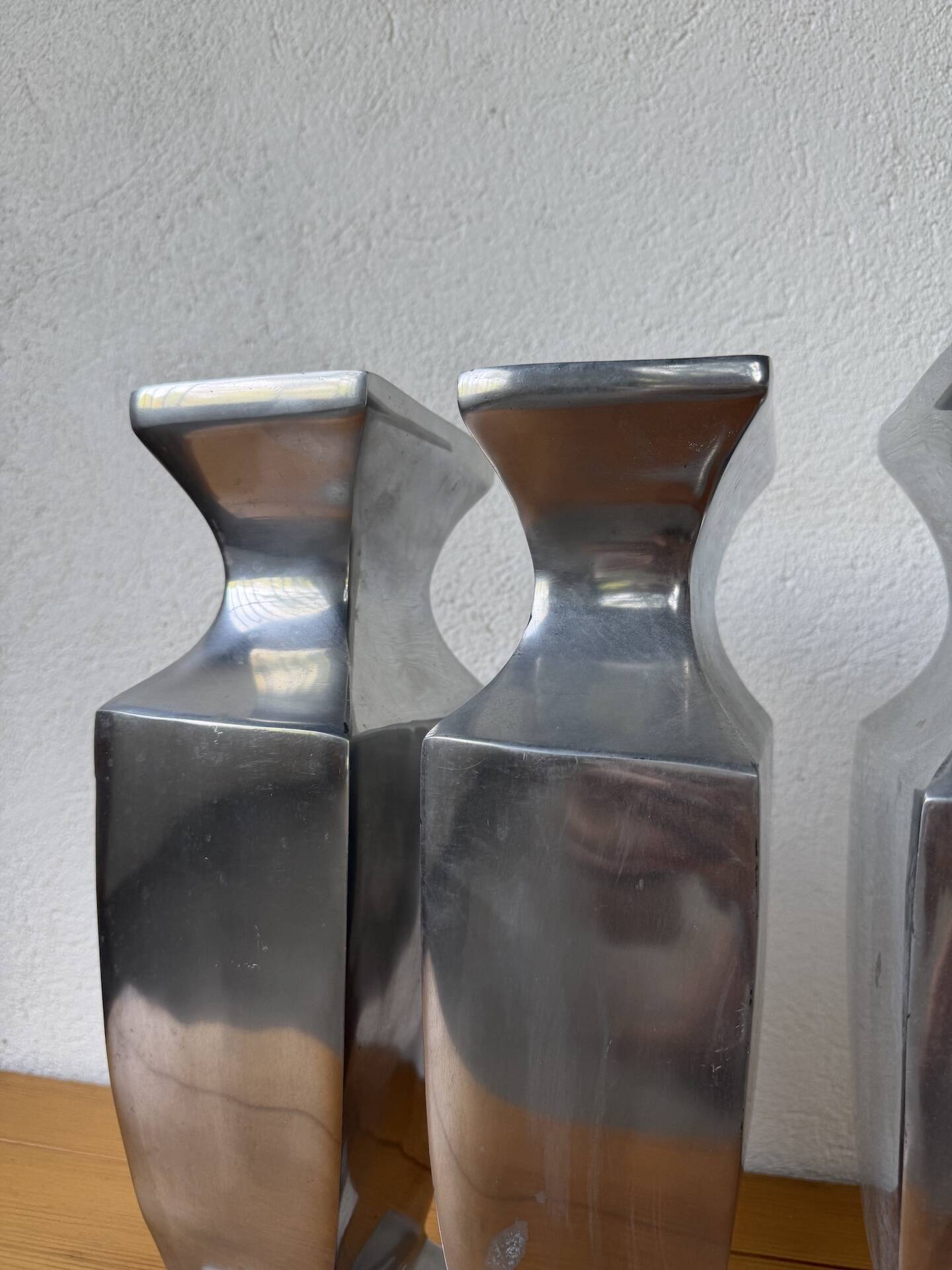 Set 4 vases en fonte d’aluminium