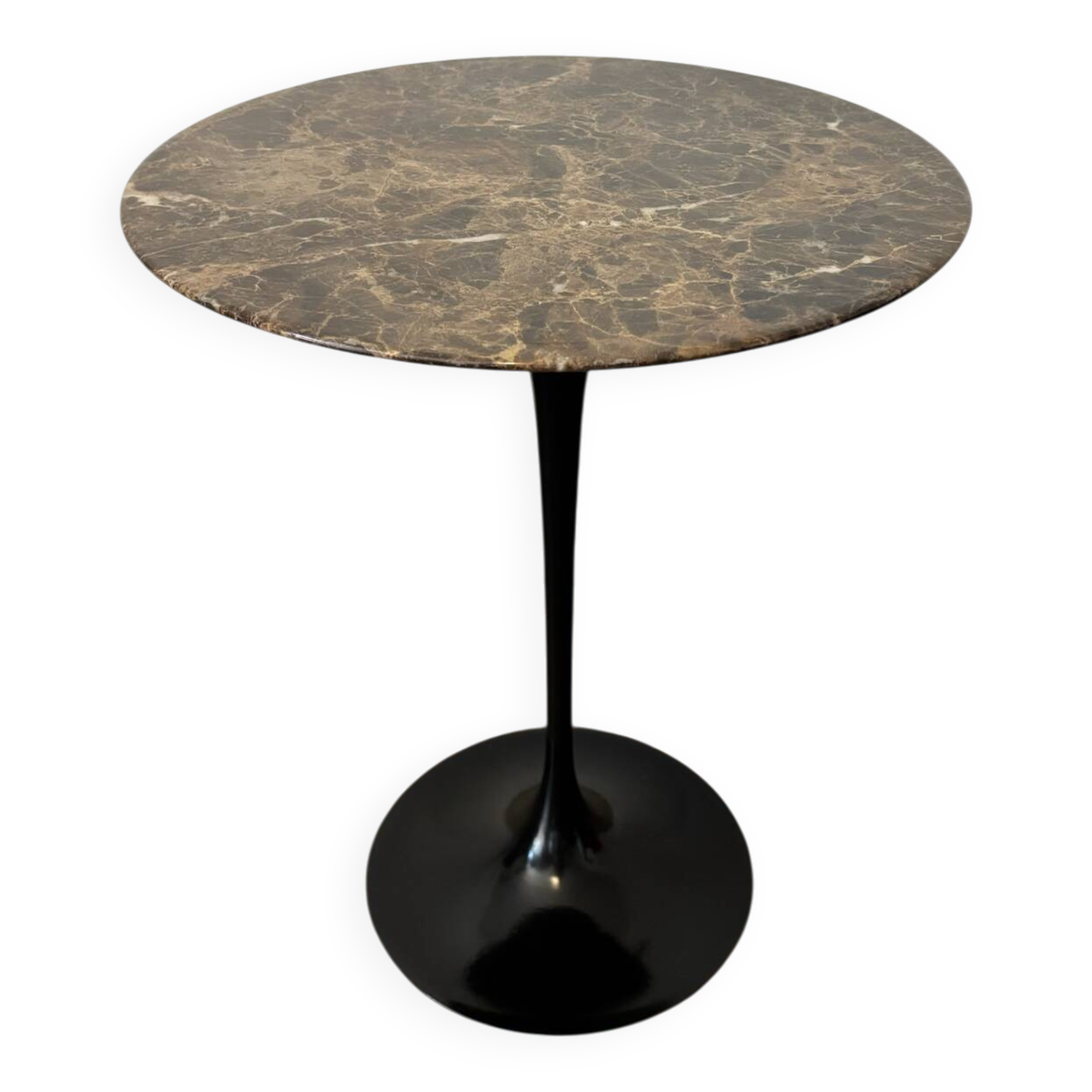 Tulip Table by Eero Saarinen
