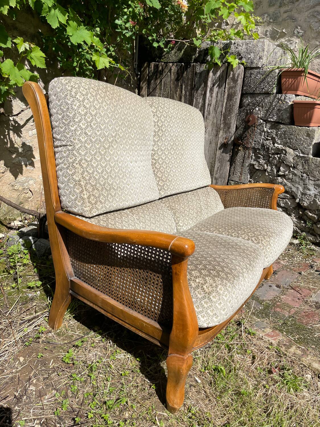 Sofa in wood, cane and green velvet